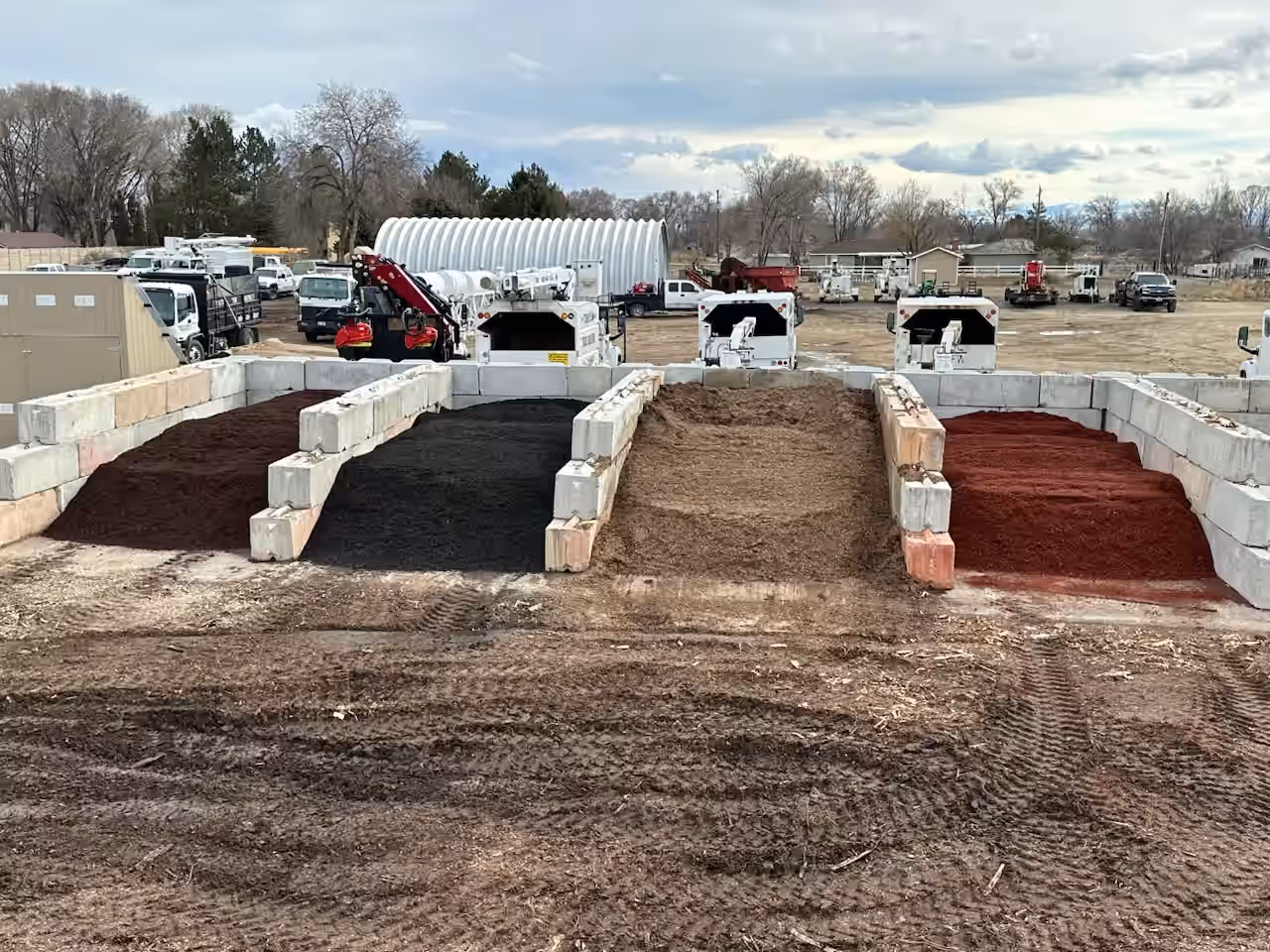 Bulk mulch in natural, brown, and black
